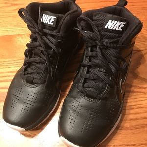 Nike Boys Leather Basketball Shoes